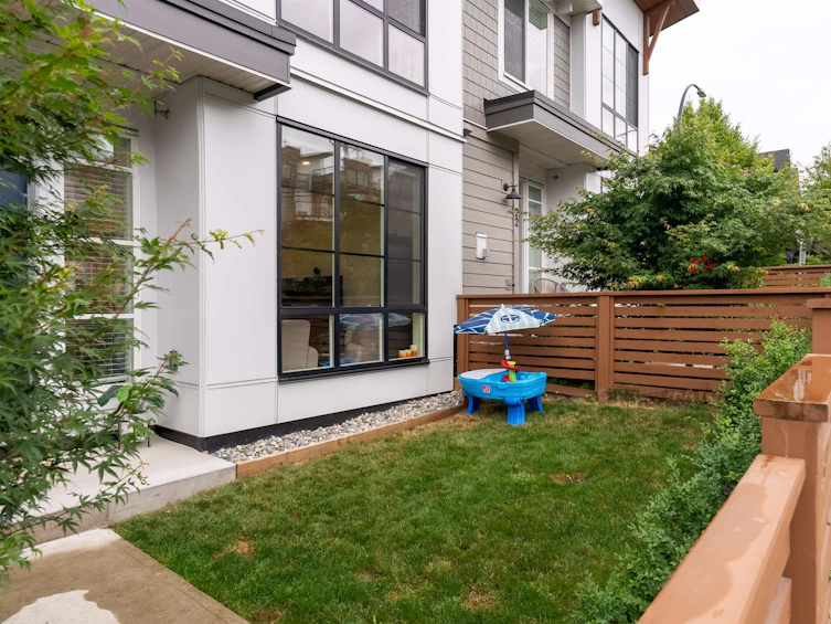 21-23183 136 Avenue, Maple Ridge, BC, V4R 0H9 - 23