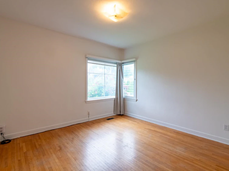 2960 W 41st Avenue, Vancouver, BC, V6N 3C7 - 9
