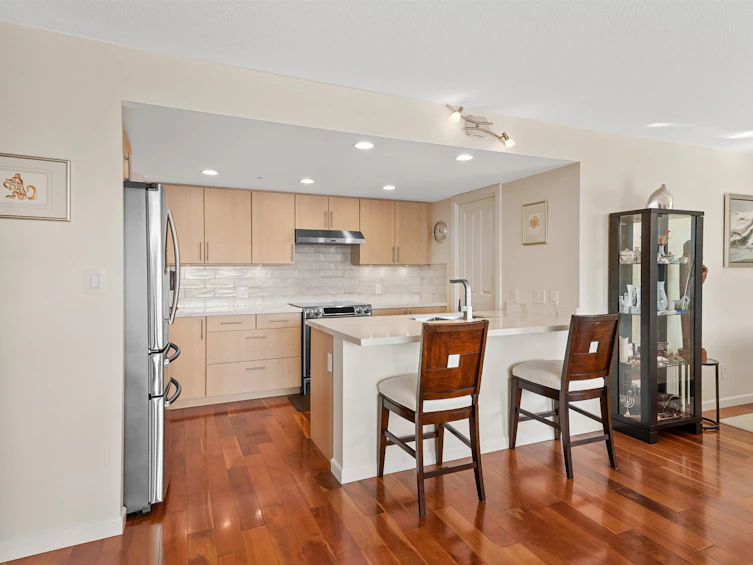 2103-290 Newport Drive, Port Moody, BC, V3H 5N2 - 5