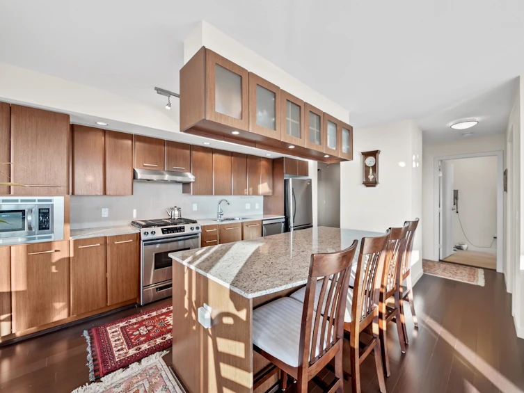 805-683 W Victoria Park, North Vancouver, BC, V7M 0A2 - 18