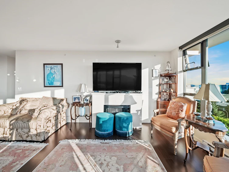805-683 W Victoria Park, North Vancouver, BC, V7M 0A2 - 11