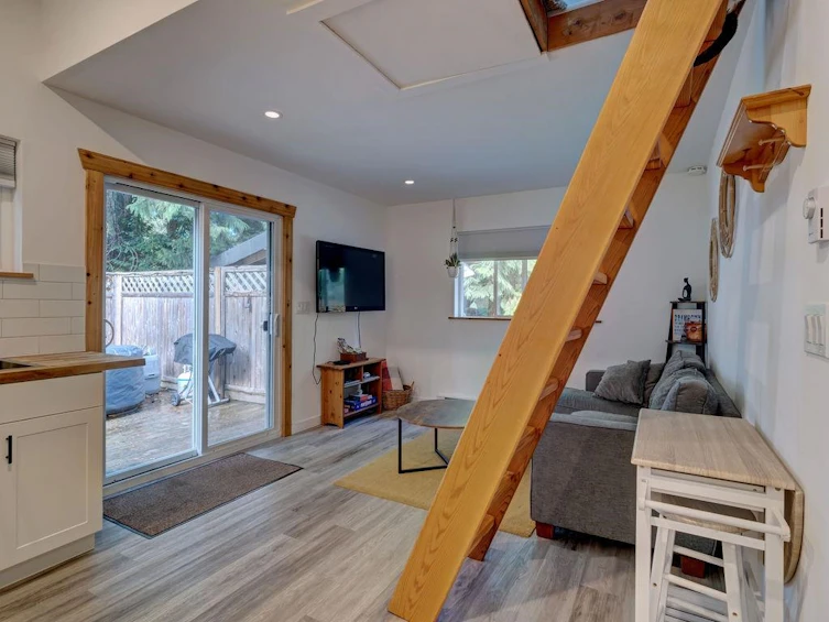 1321 Marlene Road, Roberts Creek, BC, V0N 2W2 - 14