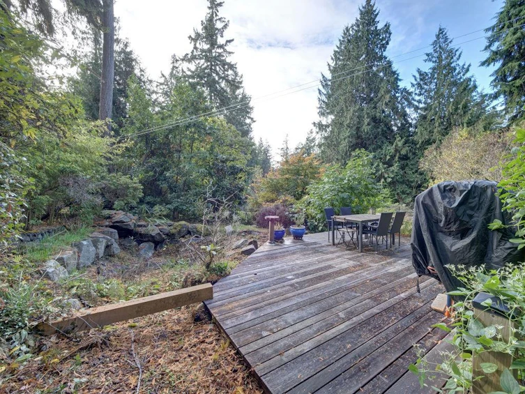 1321 Marlene Road, Roberts Creek, BC, V0N 2W2 - 34