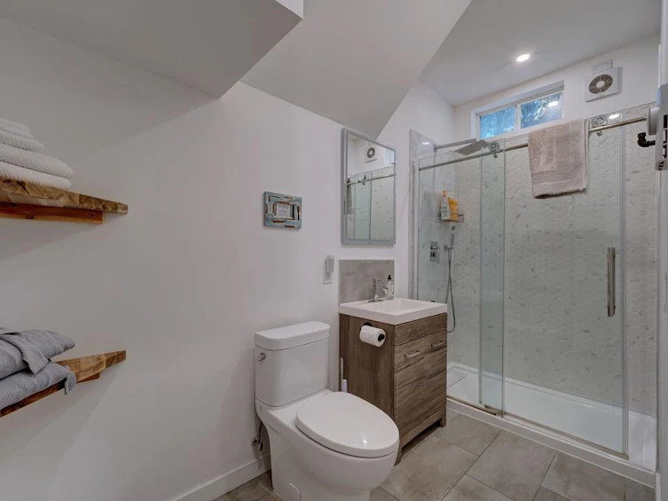 1321 Marlene Road, Roberts Creek, BC, V0N 2W2 - 15