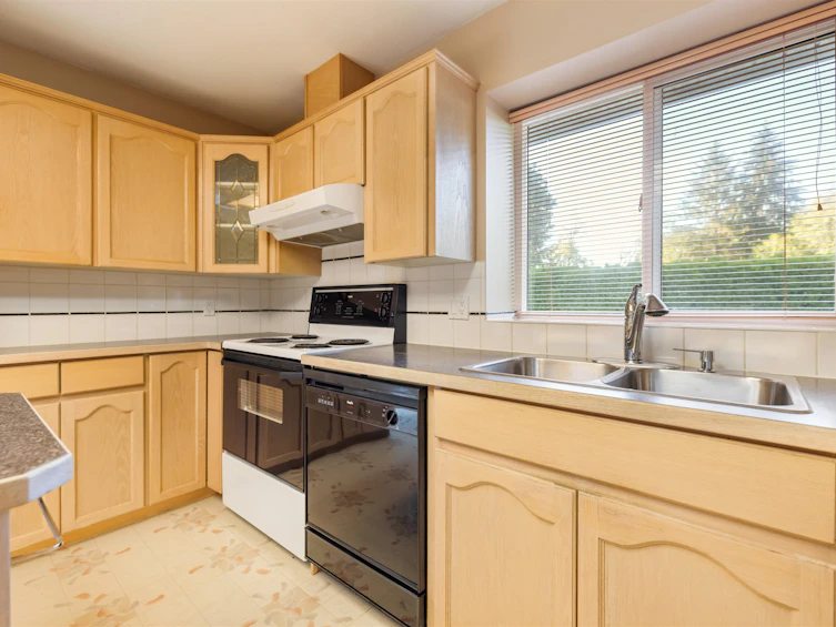 6114 S Gale Avenue, Sechelt, BC, V7Z 0P9 - 19