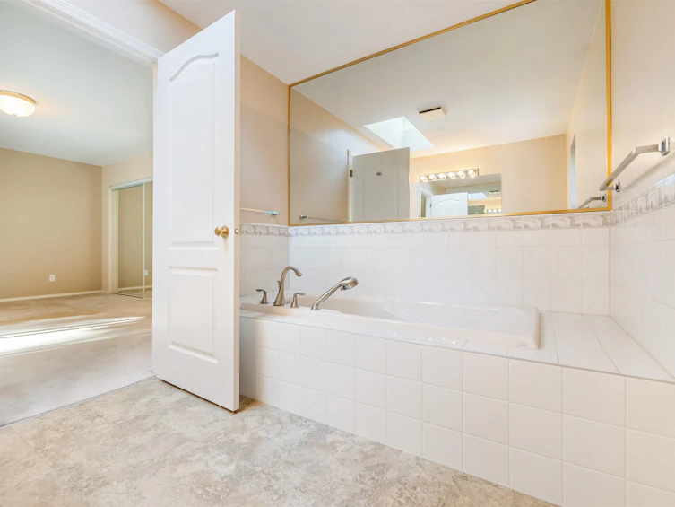 6114 S Gale Avenue, Sechelt, BC, V7Z 0P9 - 25