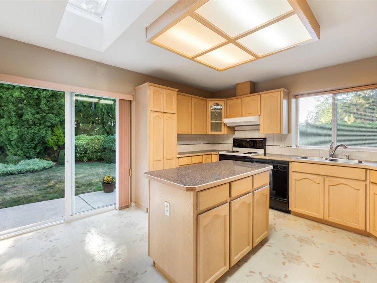6114 S Gale Avenue, Sechelt, BC, V7Z 0P9 - 18