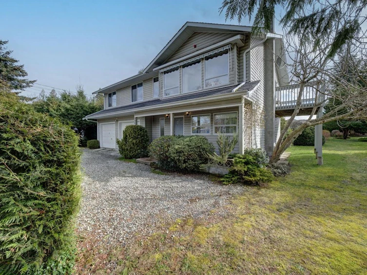 5642 Nickerson Road, Sechelt, BC, V7Z 0M6 - 3