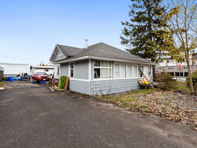 34595 2 Avenue - 3