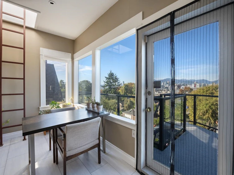 31 W 11th Avenue, Vancouver, BC, V5Y 1S6 - 8