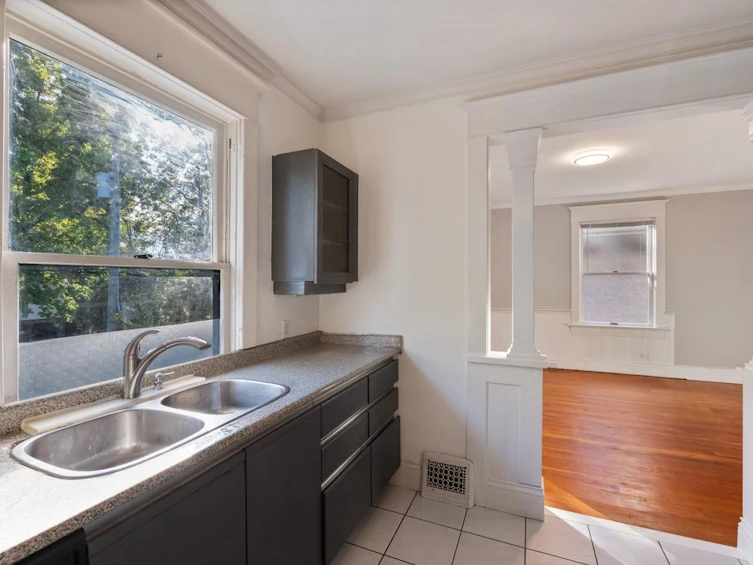 31 W 11th Avenue, Vancouver, BC, V5Y 1S6 - 19