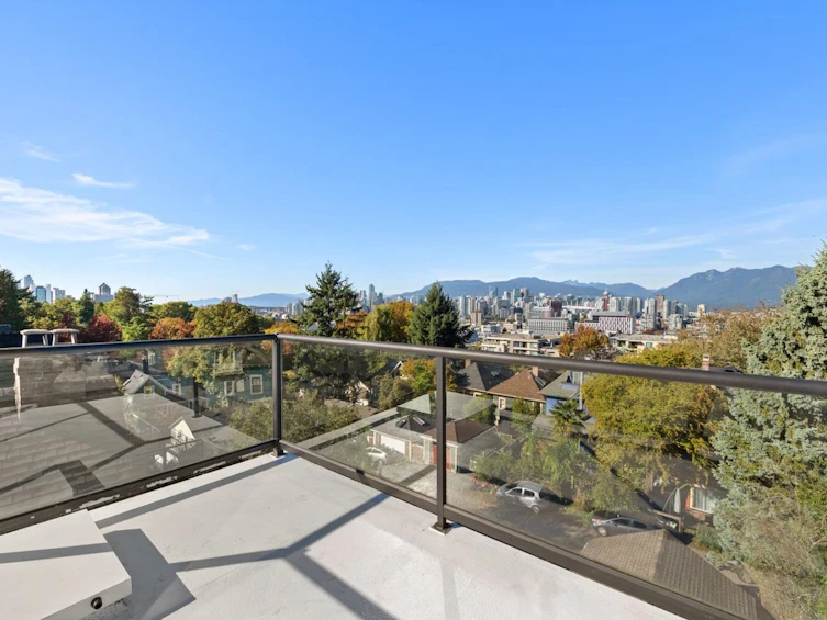 31 W 11th Avenue, Vancouver, BC, V5Y 1S6 - 13