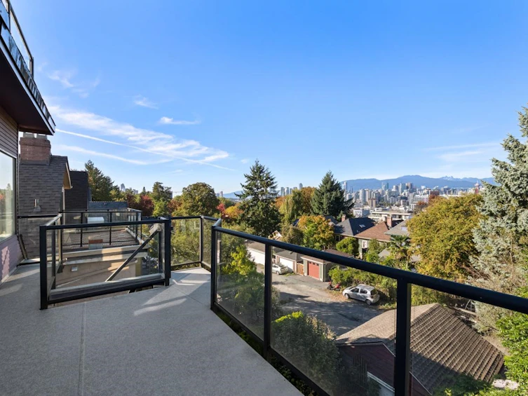 31 W 11th Avenue, Vancouver, BC, V5Y 1S6 - 12