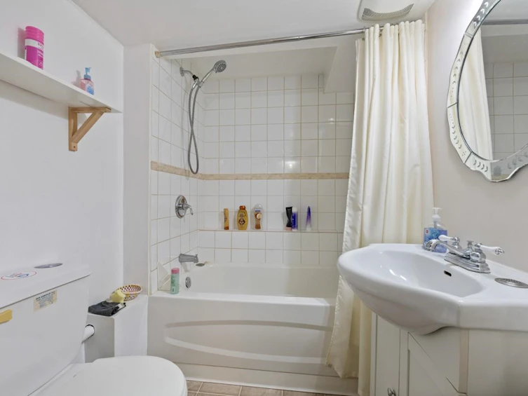 31 W 11th Avenue, Vancouver, BC, V5Y 1S6 - 36