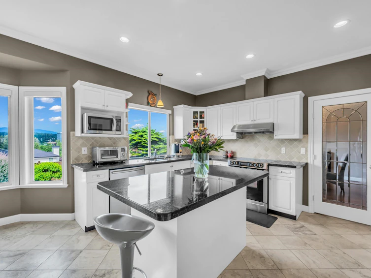 7548 Sequoia Road, Burnaby, BC, V3N 4W9 - 11
