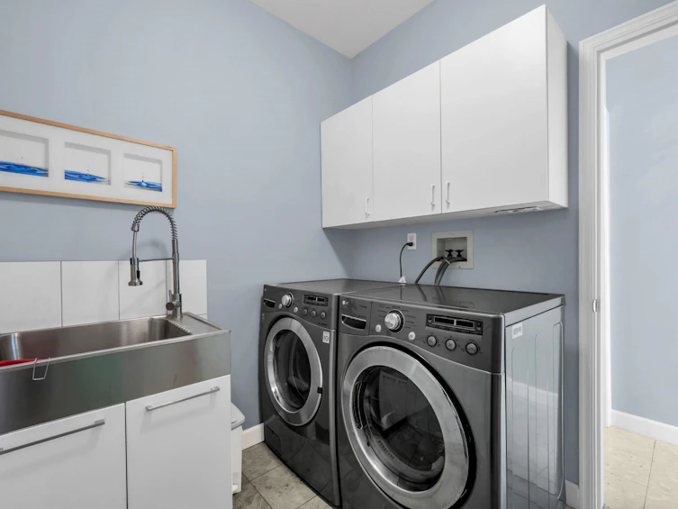 7548 Sequoia Road, Burnaby, BC, V3N 4W9 - 25