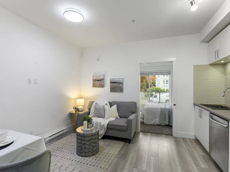 109-9689 140 Street, Surrey, BC, V3T 0P3 - 3
