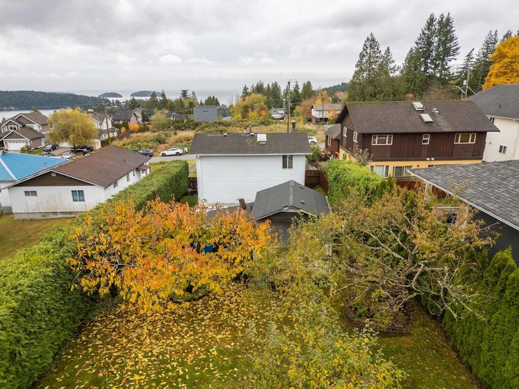 740 Hillcrest Road, Gibsons, BC, V0N 1V9 - 25