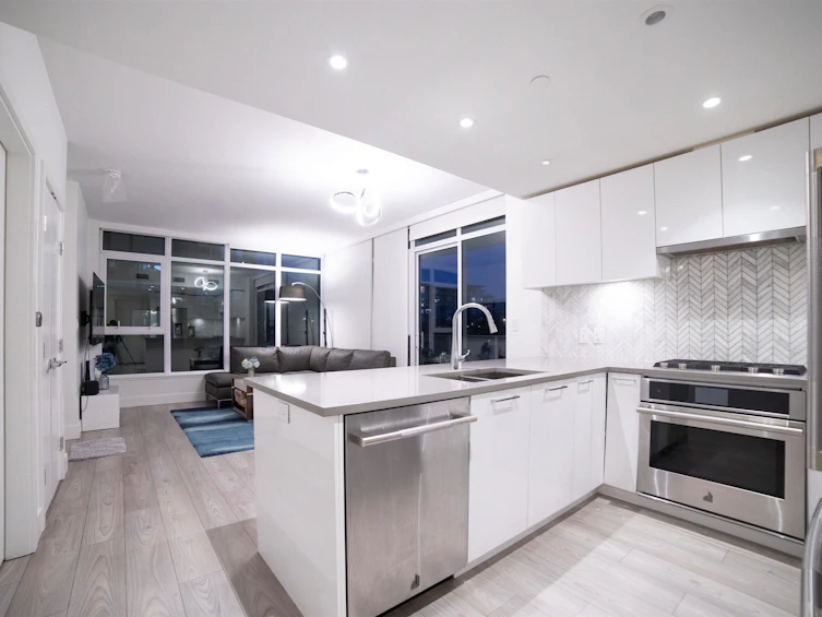 201-3581 NE Kent Avenue, Vancouver, BC, V5S 0H6 - 4