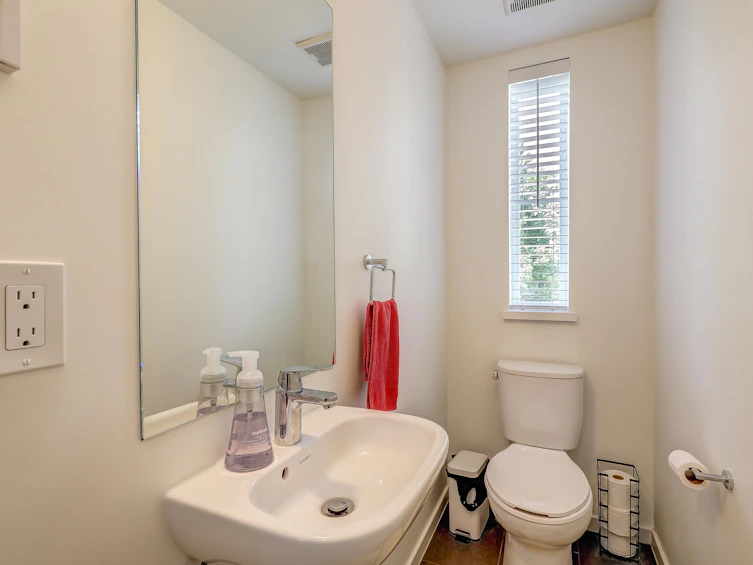 24-15487 99a Avenue, Surrey, BC, V3R 0G9 - 16