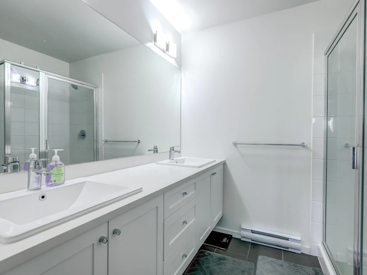 24-15487 99a Avenue, Surrey, BC, V3R 0G9 - 23