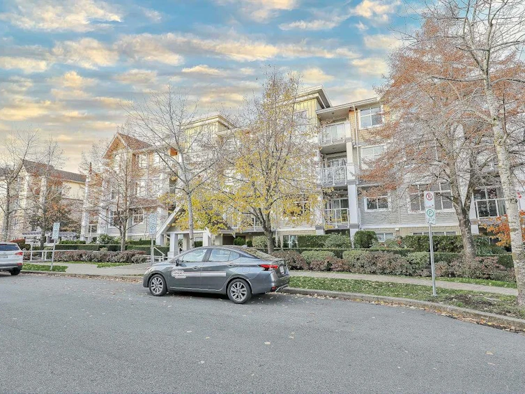 407-15299 17a Avenue, Surrey, BC, V4A 1V4 - 2