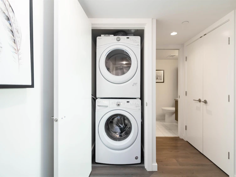 601-8238 Lord Street, Vancouver, BC, V6P 0G7 - 9