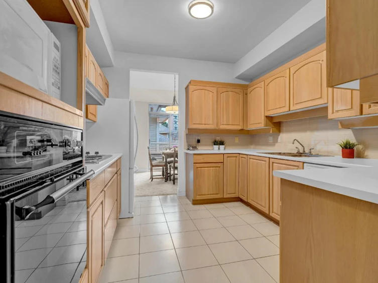 309-3755 W 8th Avenue, Vancouver, BC, V6R 1Z2 - 8