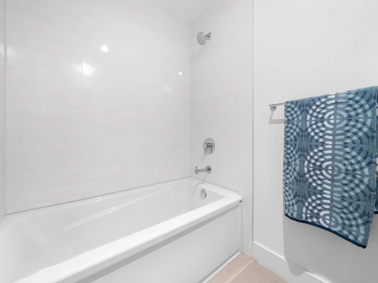 420-3602 Aldercrest Drive, North Vancouver, BC, V7G 0A2 - 17
