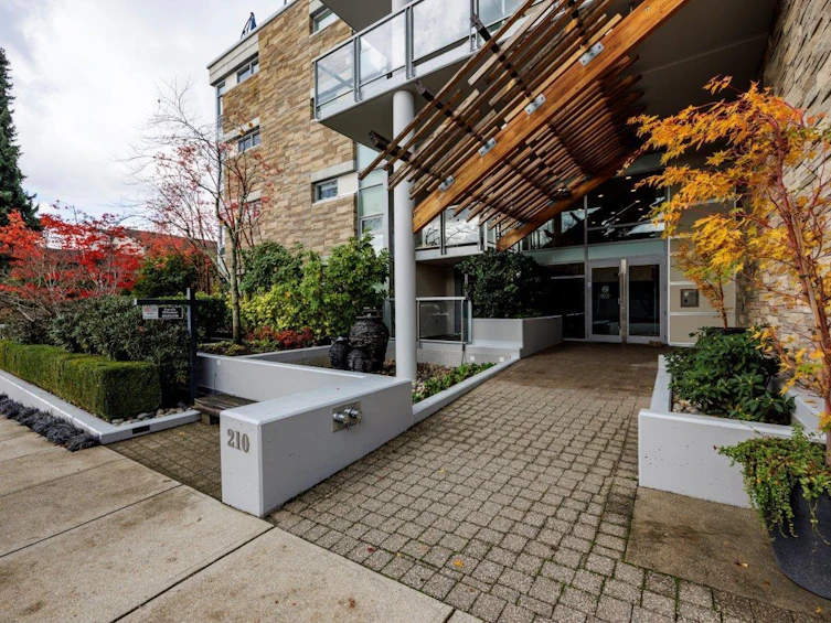 108-210 W 13th Street, North Vancouver, BC, V7M 1N7 - 38
