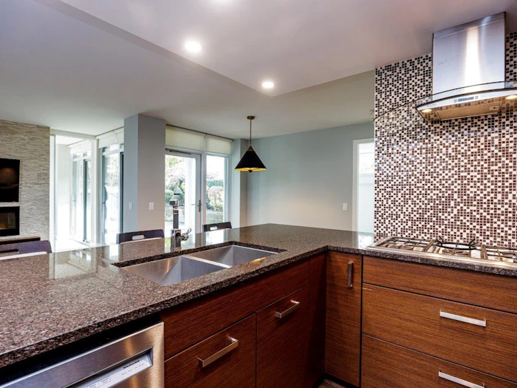 108-210 W 13th Street, North Vancouver, BC, V7M 1N7 - 10