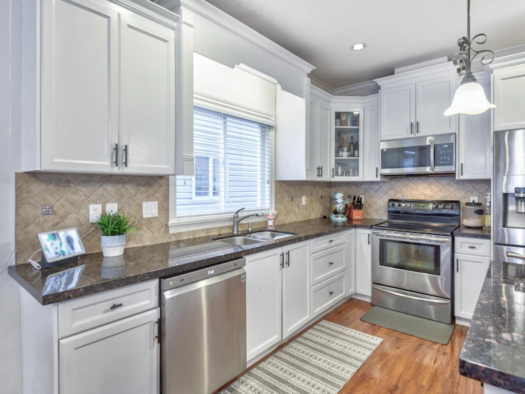 24284 101a Avenue, Maple Ridge, BC, V2W 0C2 - 4