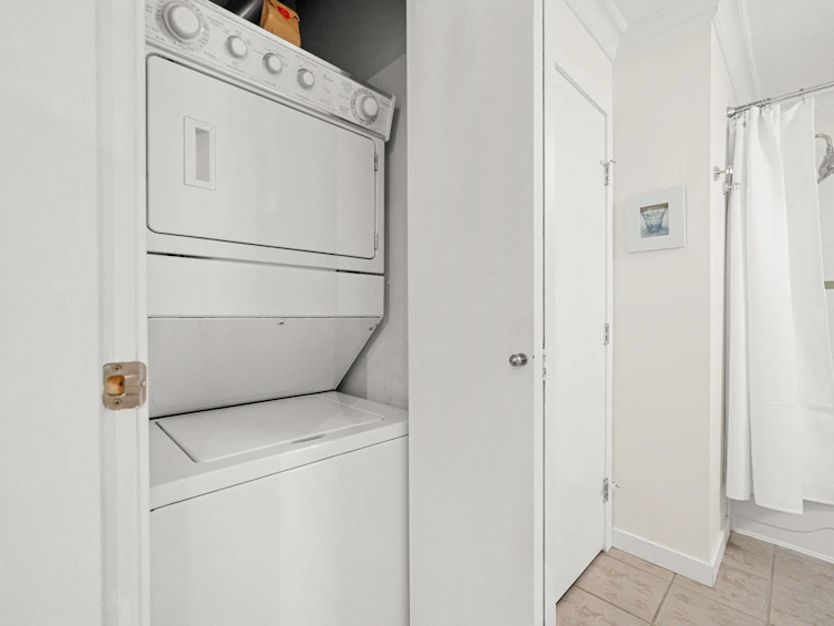 207-1388 Nelson Street, Vancouver, BC, V6E 1J9 - 15