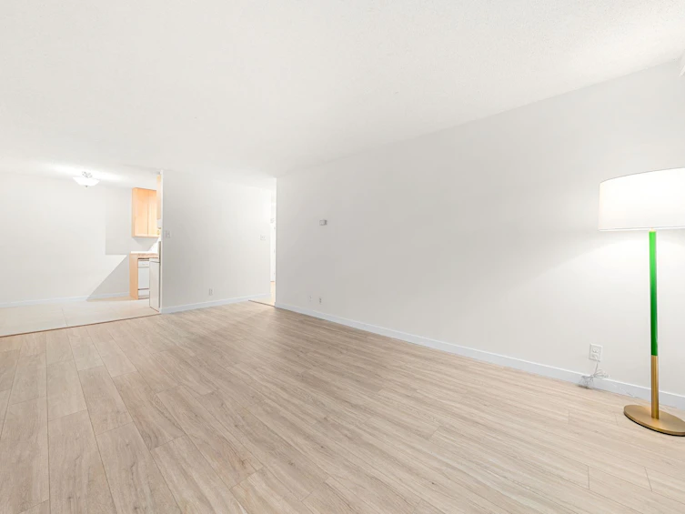 119-2012 Fullerton Avenue, North Vancouver, BC, V7P 3E3 - 9