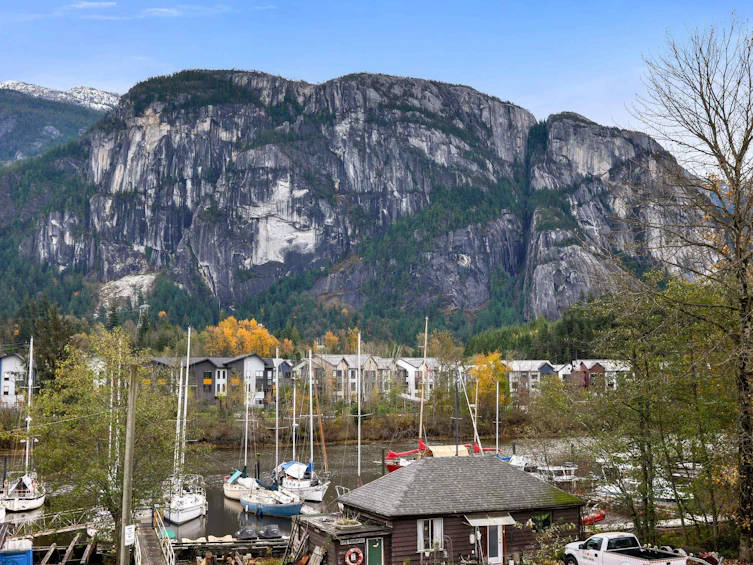 301-1466 Pemberton Avenue, Squamish, BC, V0N 3G0 - 19