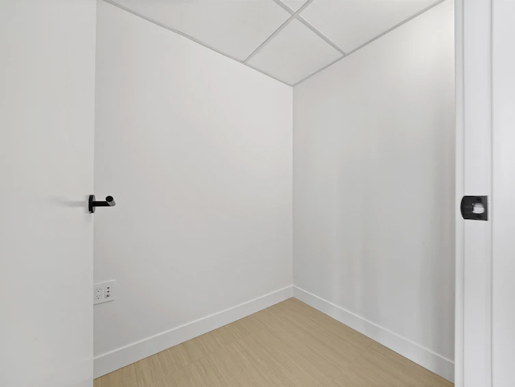 1402-5058 Joyce Street, Vancouver, BC, V5R 0J9 - 5