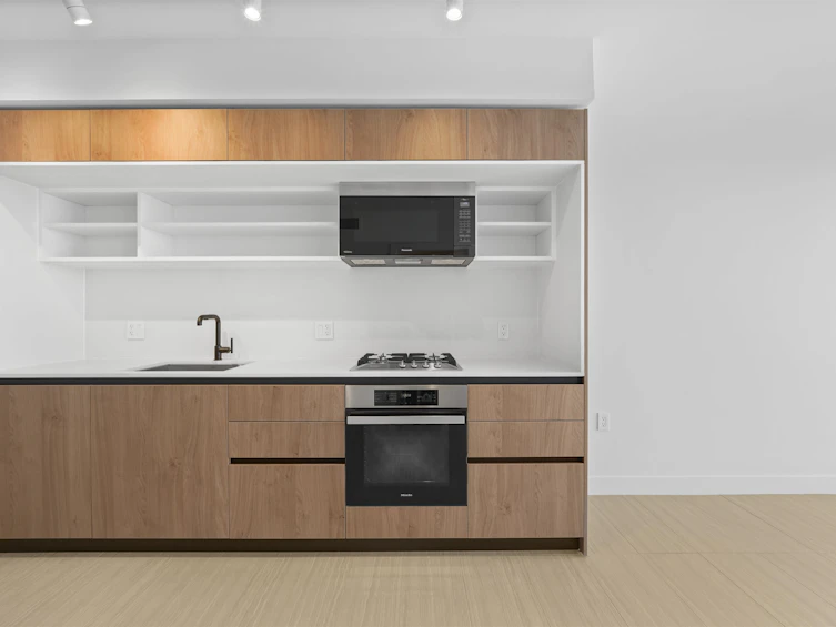 1402-5058 Joyce Street, Vancouver, BC, V5R 0J9 - 2