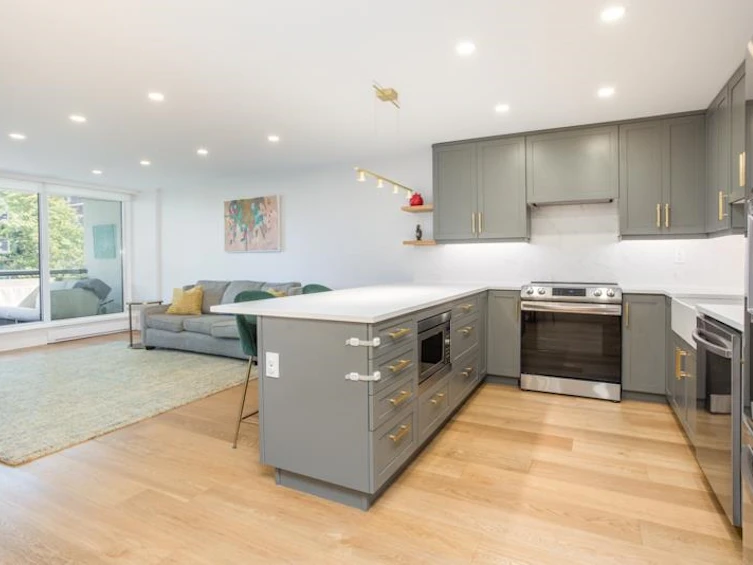 202-1500 Haro Street, Vancouver, BC, V6G 1G5 - 2