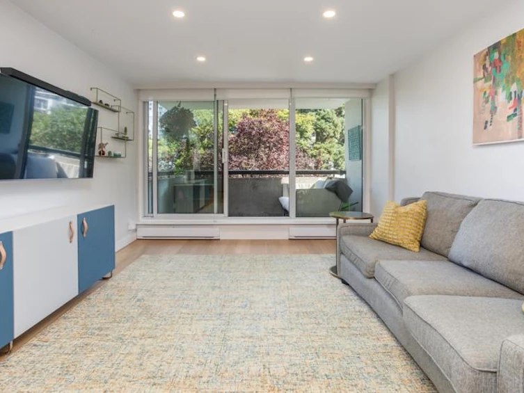 202-1500 Haro Street, Vancouver, BC, V6G 1G5 - 3