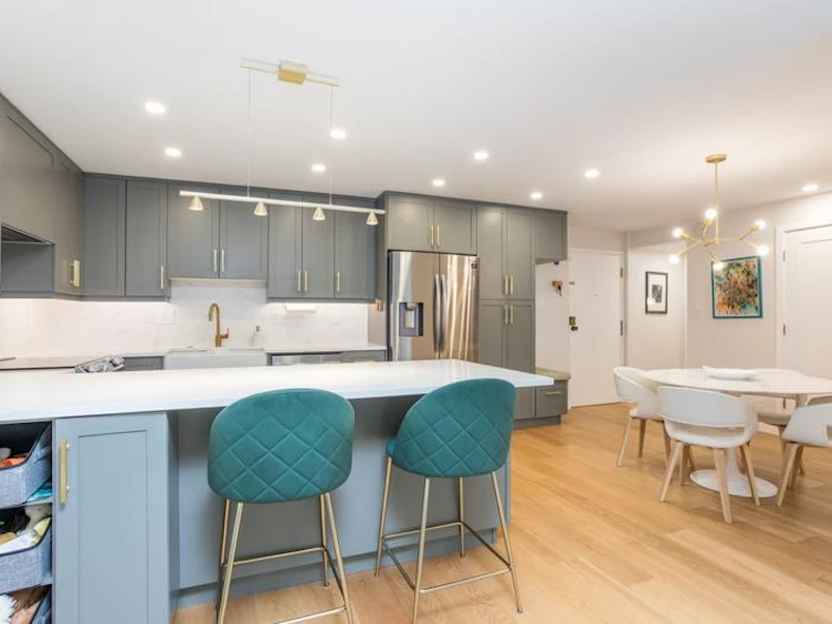 202-1500 Haro Street, Vancouver, BC, V6G 1G5 - 4