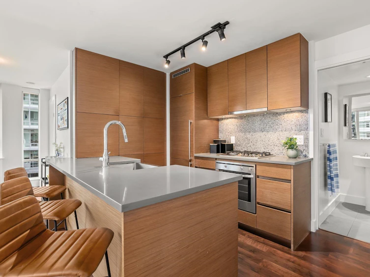 907-565 Smithe Street, Vancouver, BC, V6B 0E4 - 8
