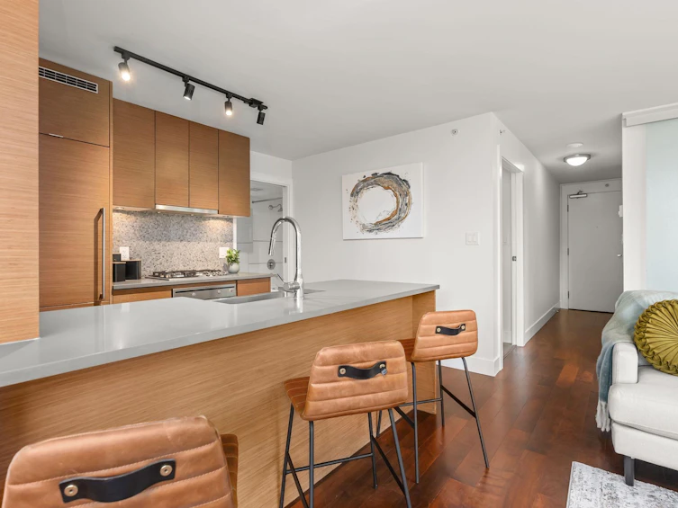 907-565 Smithe Street, Vancouver, BC, V6B 0E4 - 7