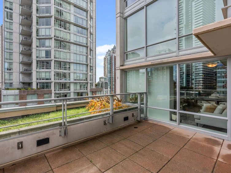 907-565 Smithe Street, Vancouver, BC, V6B 0E4 - 22