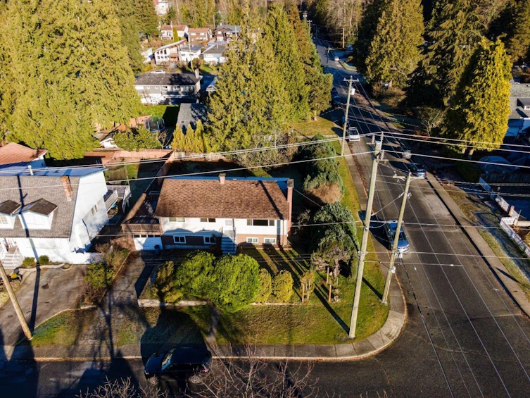 780 E 16th Street, North Vancouver, BC, V7L 2V1 - 9