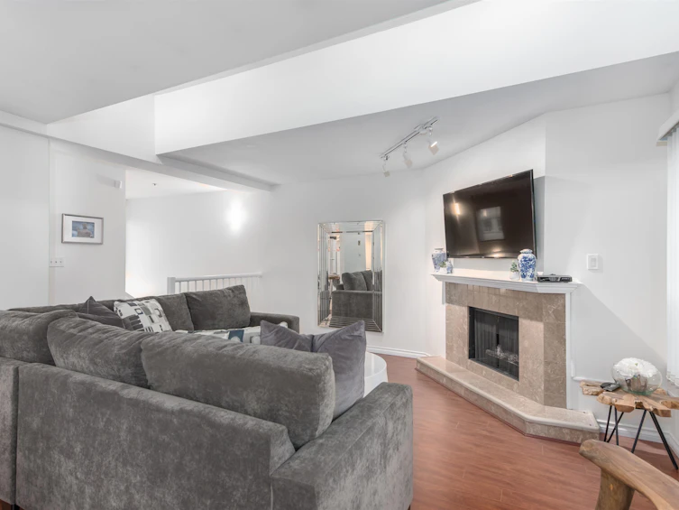 202-788 W 8th Avenue, Vancouver, BC, V5Z 1E1 - 16