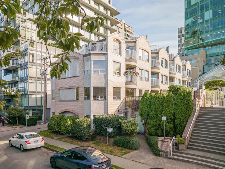 L02-788 W 8th Avenue, Vancouver, BC, V5Z 1E1 - 16