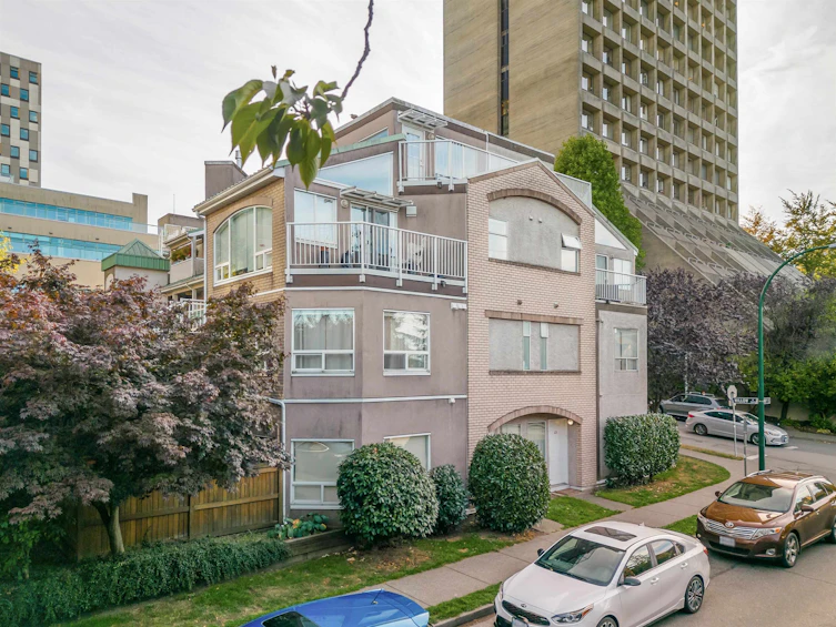 L02-788 W 8th Avenue, Vancouver, BC, V5Z 1E1