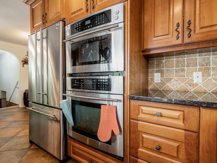 20383 41 Avenue, Langley, BC, V3A 5N1 - 5