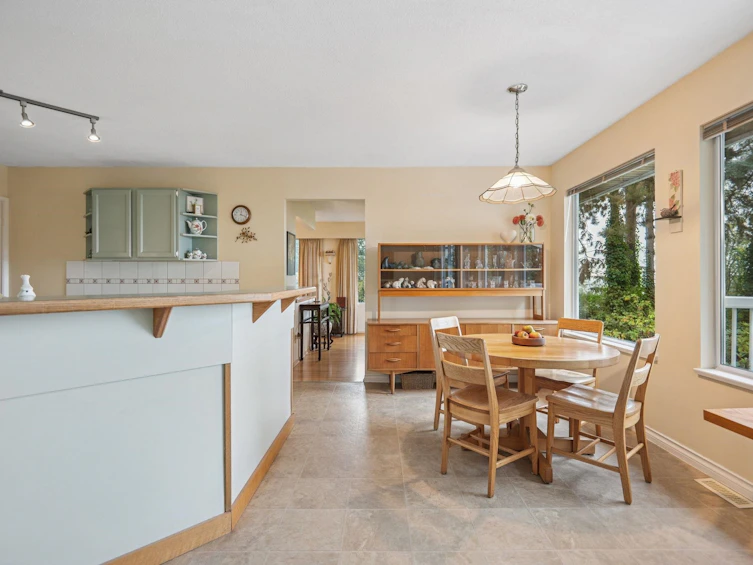 1089 Kilmer Road, North Vancouver, BC, V7K 1P9 - 8