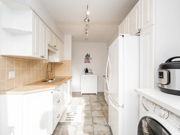 3738 Forest Street, Burnaby, BC, V5G 1W6 - 9
